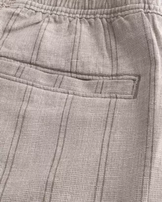 Pantalones cortos de mezcla de lino por encima de la rodilla