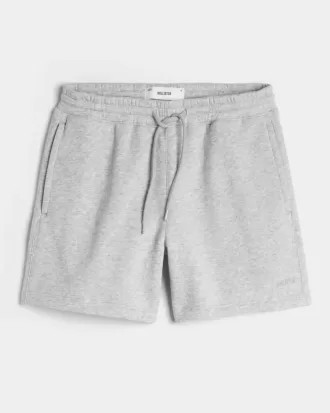 Pantalones cortos de polar holgados hasta la mitad del muslo