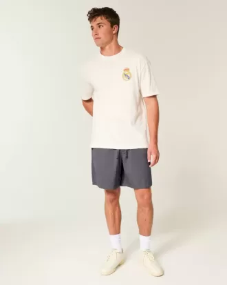 Pantalones cortos de sarga por encima de la rodilla