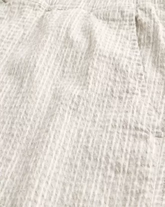 Pantalones cortos de seersucker de mezcla de lino hasta medio muslo