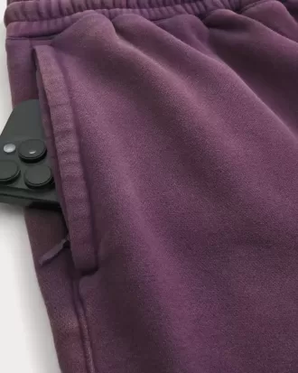 Pantalones cortos holgados de polar por encima de la rodilla