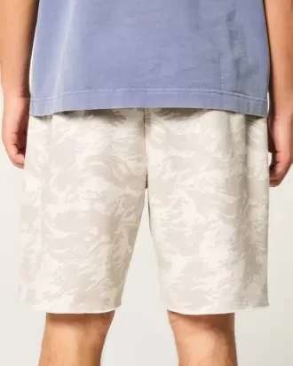 Pantalones cortos holgados de polar por encima de la rodilla Feel Good de Hollister