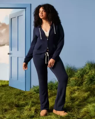 Pantalones deportivos bootcut con gráfico de números