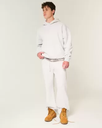 Pantalones deportivos de corte acampanado