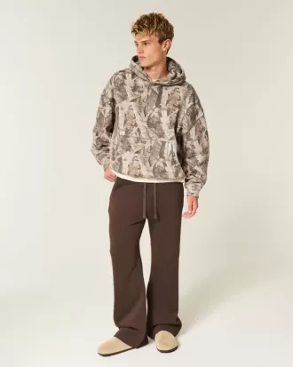 Pantalones deportivos de corte acampanado