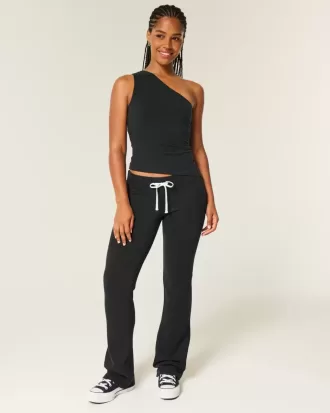 Pantalones deportivos de corte acampanado
