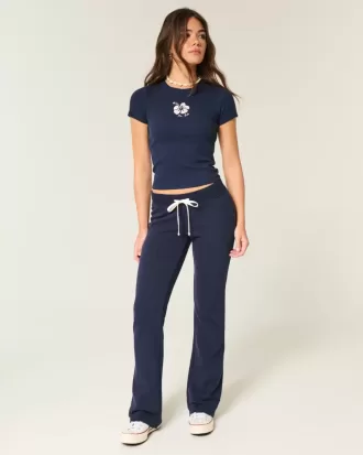 Pantalones deportivos de corte acampanado