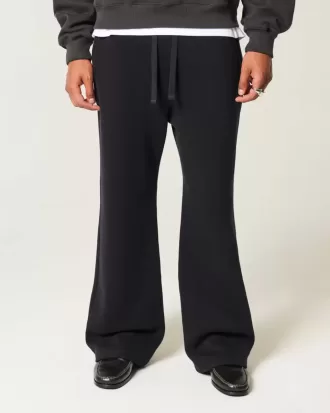 Pantalones deportivos de corte acampanado