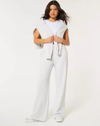 Pantalones deportivos de pierna ancha