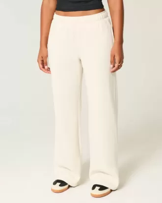 Pantalones deportivos de pierna ancha