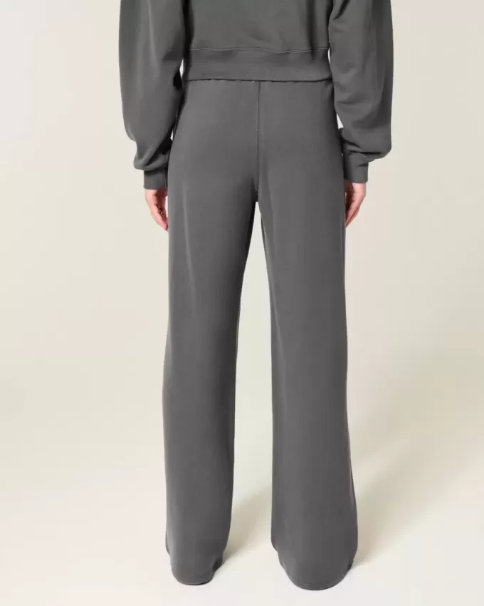 Pantalones deportivos de pierna ancha Pantalones deportivos de pierna ancha