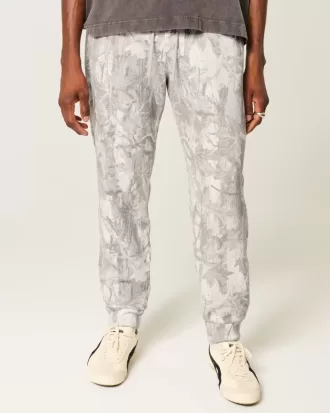 Pantalones deportivos de polar con estampado de camuflaje Feel Good de Hollister