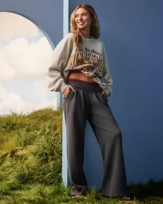 Pantalones deportivos holgados