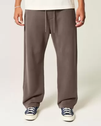 Pantalones deportivos holgados