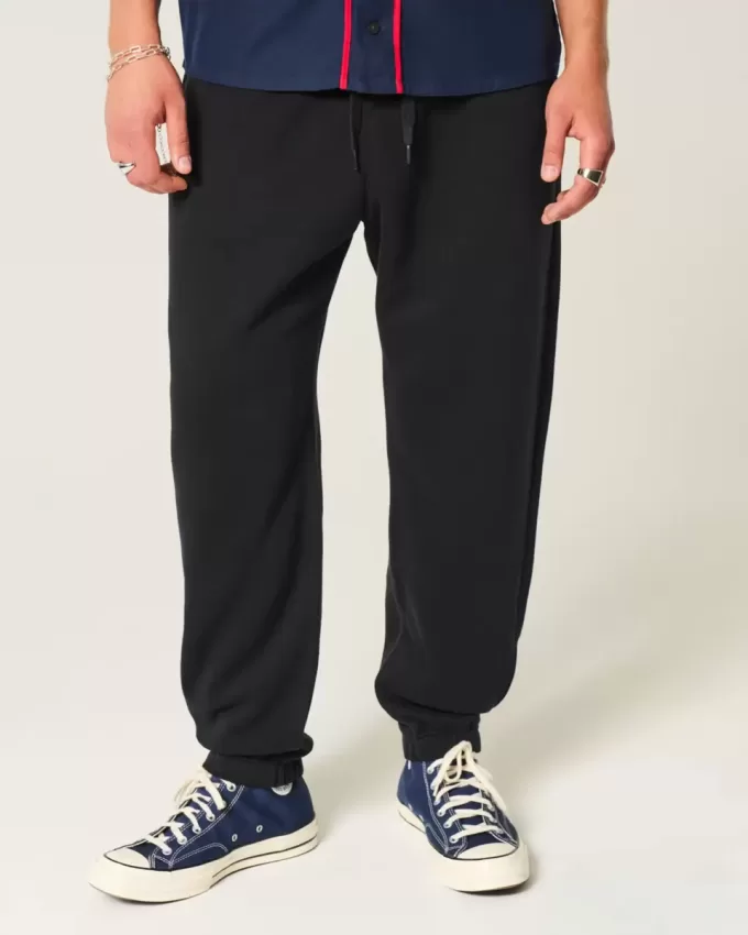 Pantalones deportivos holgados con cintura ceñida Pantalones deportivos holgados con cintura ceñida