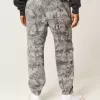 Pantalones deportivos holgados con cintura ceñida Pantalones deportivos holgados con cintura ceñida