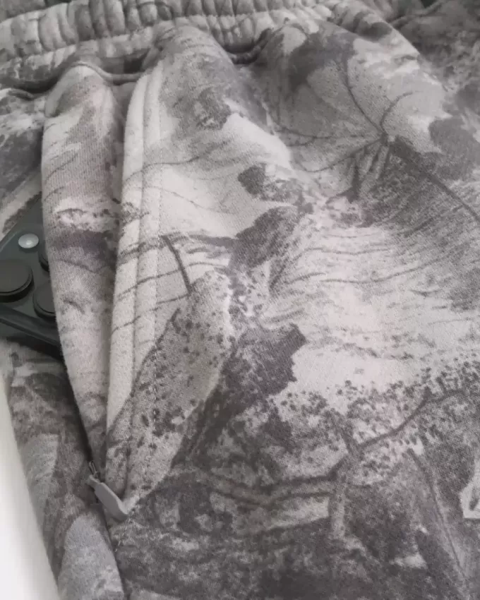 Pantalones deportivos holgados con cintura ceñida Pantalones deportivos holgados con cintura ceñida