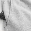 Pantalones deportivos holgados con cintura ceñida Pantalones deportivos holgados con cintura ceñida