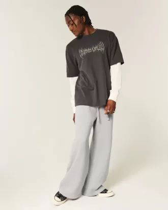 Pantalones deportivos holgados con corte de bota