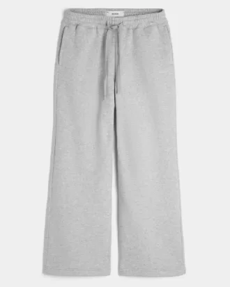 Pantalones deportivos holgados con corte de bota