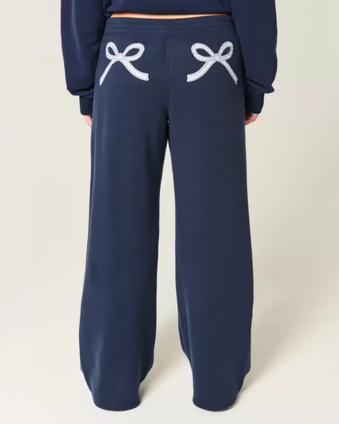 Pantalones deportivos holgados con estampado de lazo Pantalones deportivos holgados con estampado de lazo