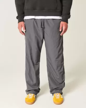 Pantalones deportivos tipo bota