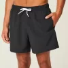 Shorts de baño de seersucker hasta la mitad del muslo Shorts de baño de seersucker hasta la mitad del muslo