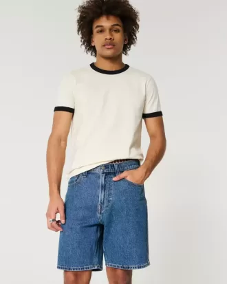 Shorts vaqueros holgados por encima de la rodilla