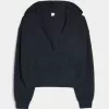 Sudadera con capucha de punto con cuello en V de Gilly Hicks Sudadera con capucha de punto con cuello en V de Gilly Hicks