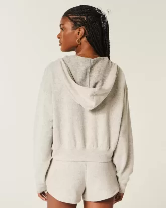 Sudadera con capucha de punto con cuello en V de Gilly Hicks