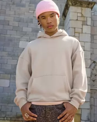 Sudadera con capucha lavada y cuadrada
