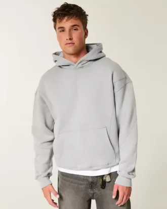 Sudadera con capucha y costuras cuadradas