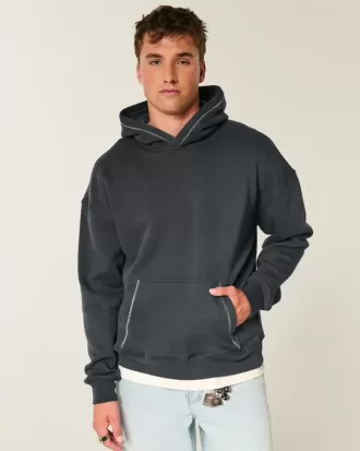 Sudadera con capucha y costuras en contraste de estilo cuadrado