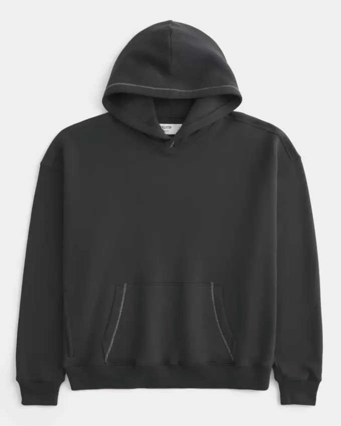 Sudadera con capucha y costuras en contraste de estilo cuadrado Sudadera con capucha y costuras en contraste de estilo cuadrado