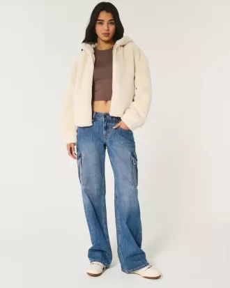 Sudadera con capucha y cremallera de piel sintética acogedora