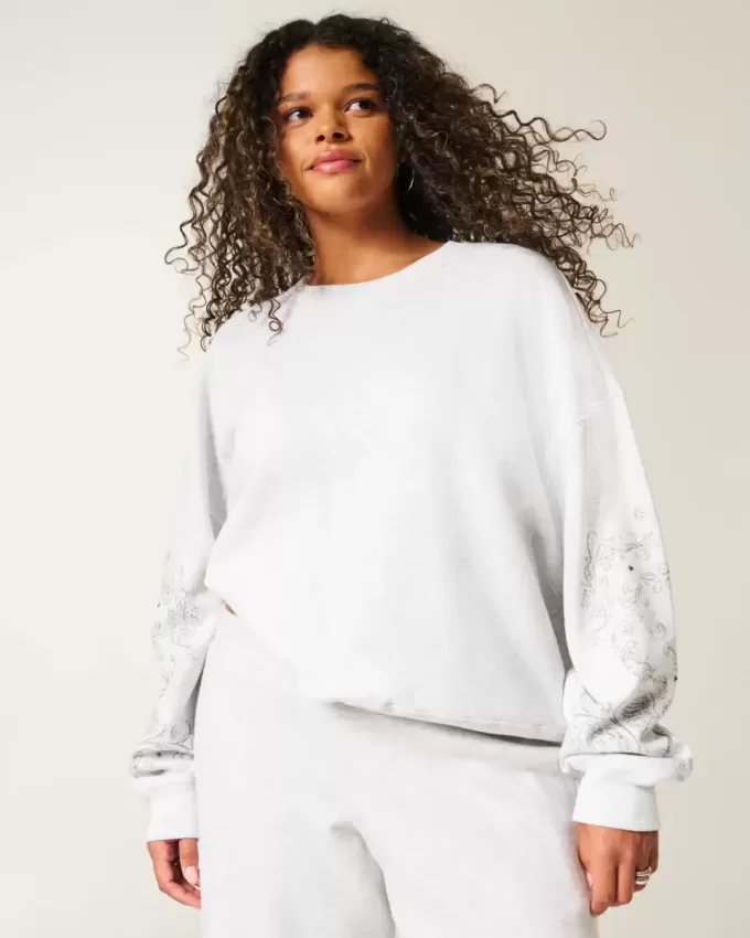Sudadera con cuello redondo y gráfico con tachuelas Easy Sudadera con cuello redondo y gráfico con tachuelas Easy