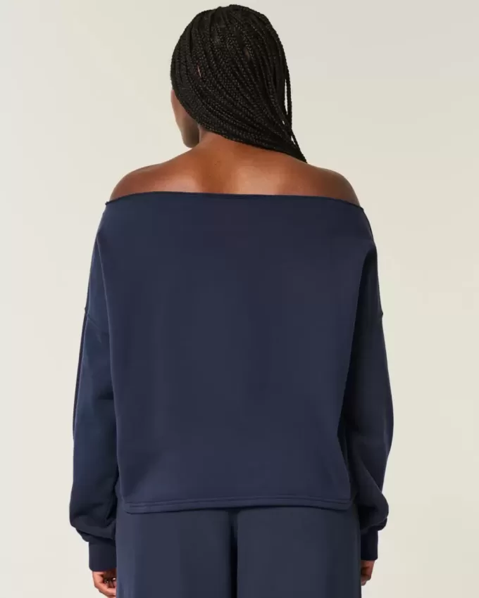 Sudadera con hombros descubiertos y doble gráfico fácil