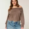 Suéter Hollister Comfy Cloud con hombros descubiertos y dobladillo doblado