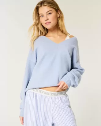 Suéter Hollister Comfy Cloud Oversize con cuello en V Suéter Hollister Comfy Cloud Oversize con cuello en V