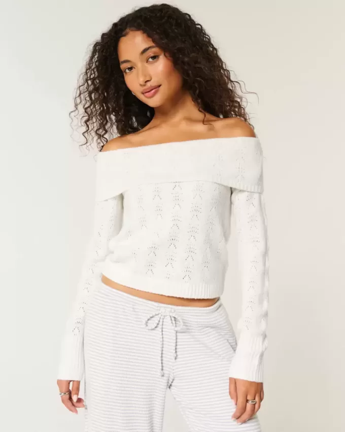 Suéter Hollister Comfy Cloud Stitchy con hombros descubiertos