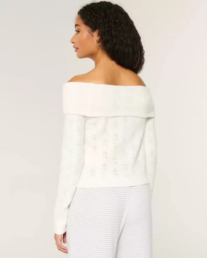 Suéter Hollister Comfy Cloud Stitchy con hombros descubiertos
