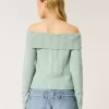 Suéter Hollister Comfy Cloud Stitchy con hombros descubiertos Suéter Hollister Comfy Cloud Stitchy con hombros descubiertos