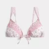 Top de bikini triangular con hombros descubiertos y fruncido