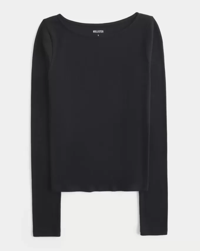 Top de manga larga con cuello oblicuo Top de manga larga con cuello oblicuo