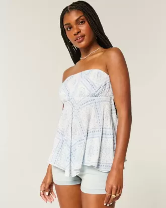 Top sin tirantes con dobladillo de pañuelo
