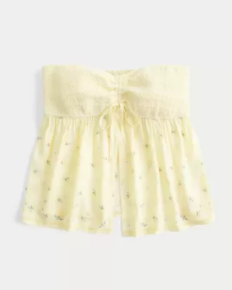 Top tipo babydoll con busto fruncido y sin tirantes fácil de llevar