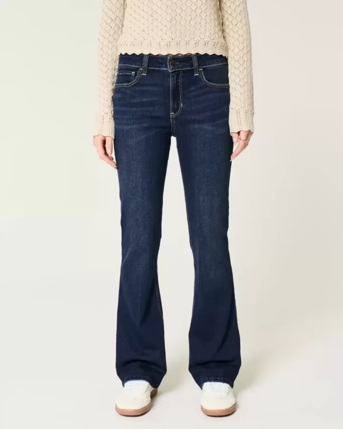 Vaqueros bootcut de tiro medio con lavado oscuro Vaqueros bootcut de tiro medio con lavado oscuro