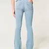Vaqueros bootcut de tiro medio y lavado claro Vaqueros bootcut de tiro medio y lavado claro