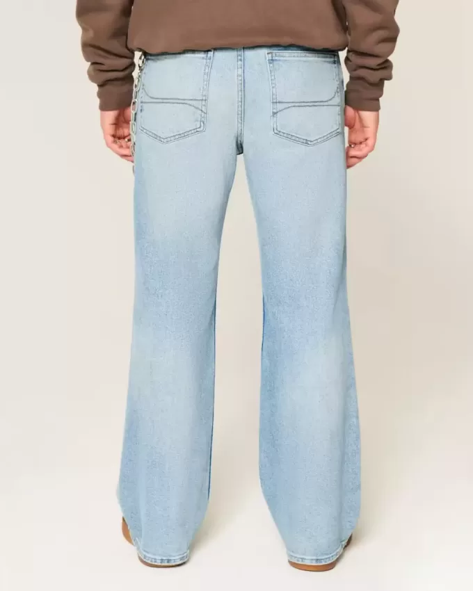 Vaqueros bootcut relajados con lavado claro Vaqueros bootcut relajados con lavado claro