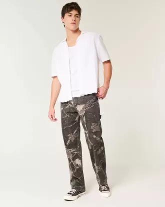 Vaqueros holgados de pintor con estampado de camuflaje